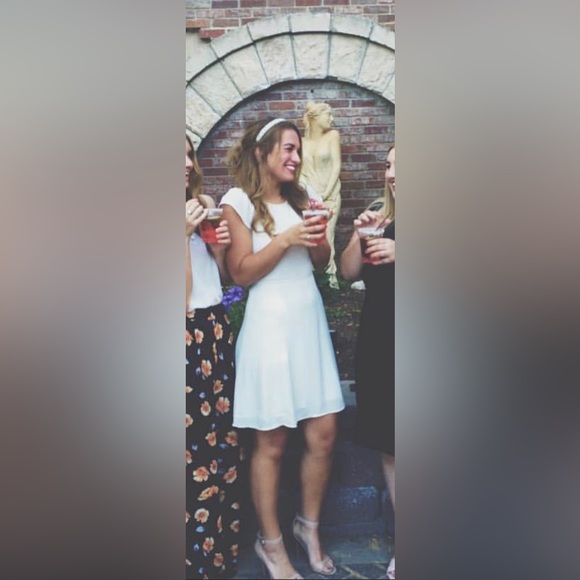 A-line cream chiffon dress - Picture 5 of 5